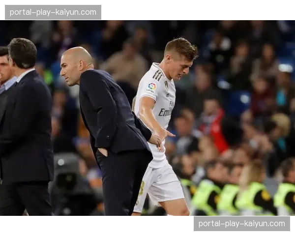 深度：克罗斯的“最后一舞”，大师为何选择在巅峰时急流勇退？