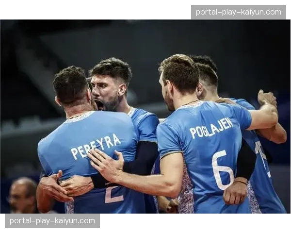 特写：阿根廷男排老将孔蒂在主场完成国家队告别战，泪洒赛场