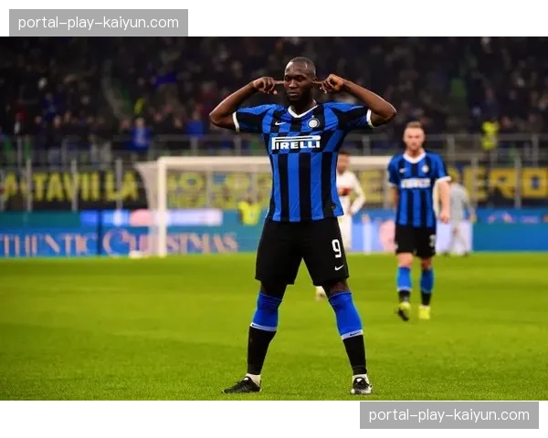 转会传闻：国米中场巴雷拉与英超俱乐部就夏季转会进行初步接触